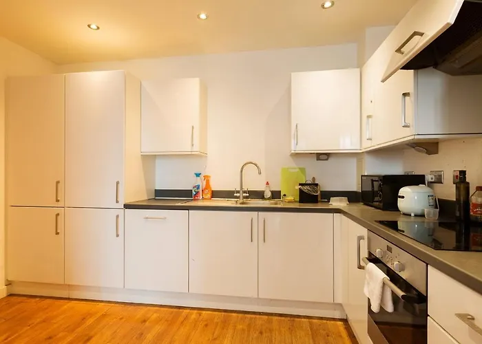 Lovely Room In Modern Apartment